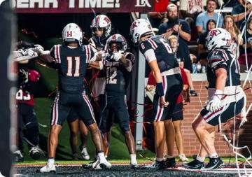Bears blitz No. 16 Panthers to open 2026 season
