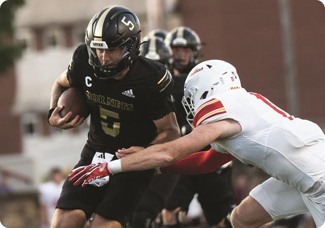 Emporia State Wins 21-10 at Pitt State
