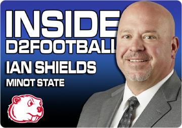 Ian Shields Goes Inside D2Football