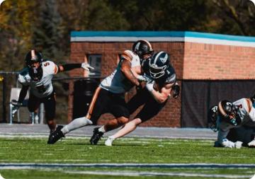 Late Drive Lifts No. 16 Findlay over Hillsdale