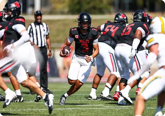 Mules inch past Central Oklahoma, 35-34