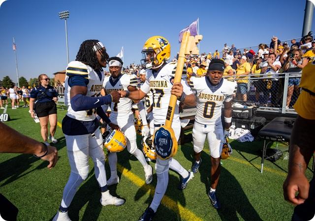 No. 13 Augustana Stuns USF with Fourth-Quarter Comeback