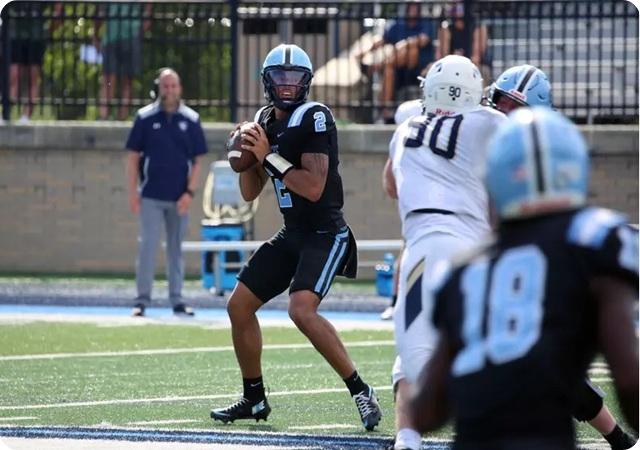 Peacocks Spoil Michigan Tech Homecoming
