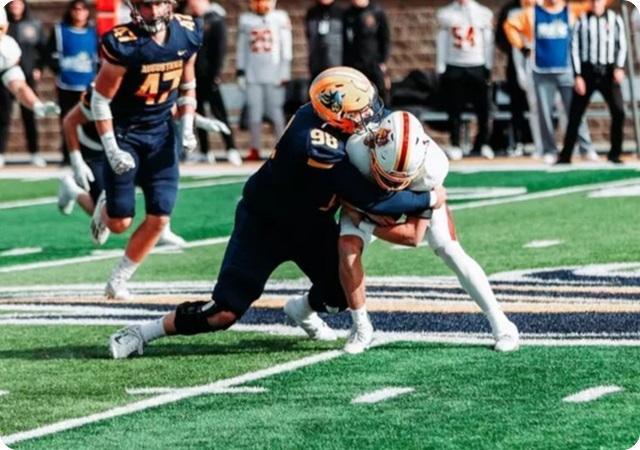 Vikings Remain Unbeaten, Knock of Northern State, 27-14