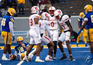 Wolves Rally From 21-3 Deficit to Earn Trip to Semifinals